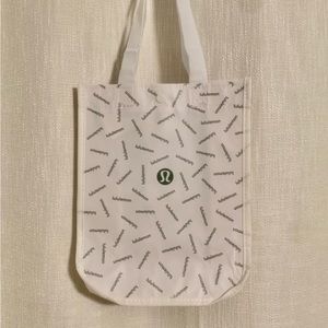 Lululemon reusable small shopping bag
